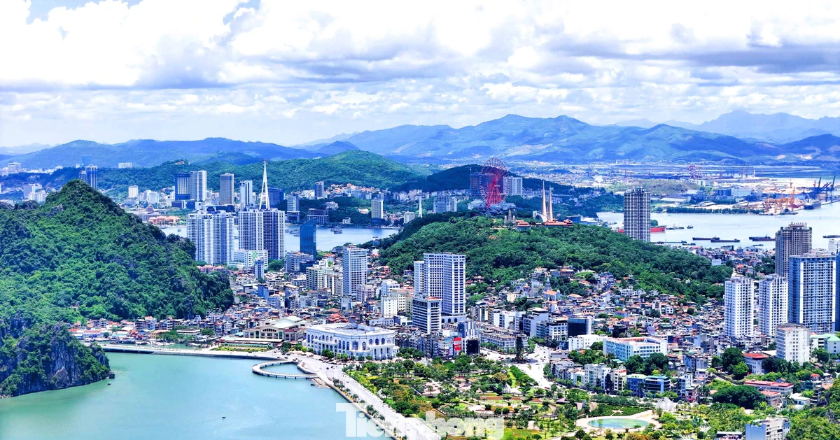 Quảng Ninh chuẩn bị đổi tên bộ máy, thay con dấu để lên thành phố