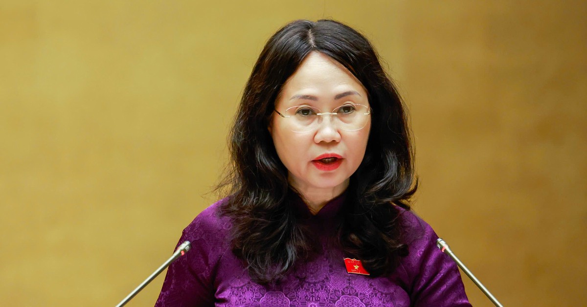 Quốc hội thống nhất kiểm soát 3 vòng với các xuất bản phẩm về lịch sử, lãnh tụ