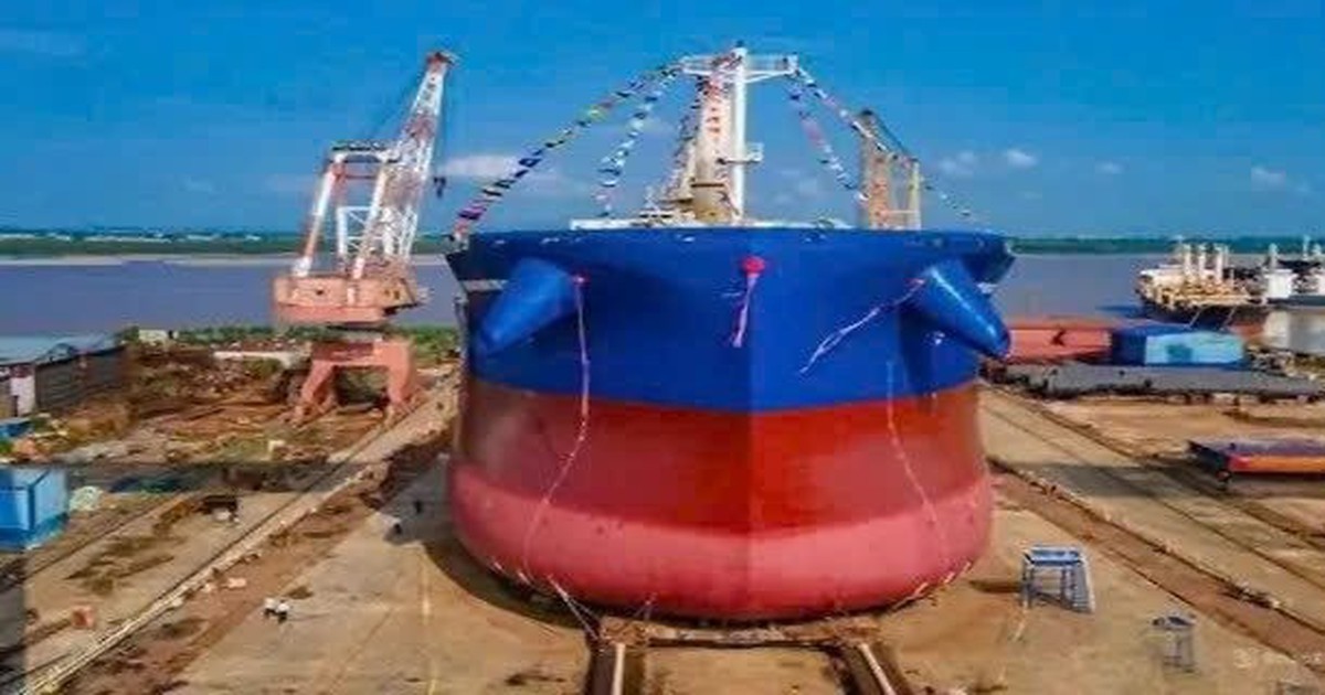 Điều chưa từng có trong lịch sử, lọt top 4 thống trị ngành đóng tàu toàn cầu, liên tiếp lập kỷ lục với tàu lớn nhất thế giới