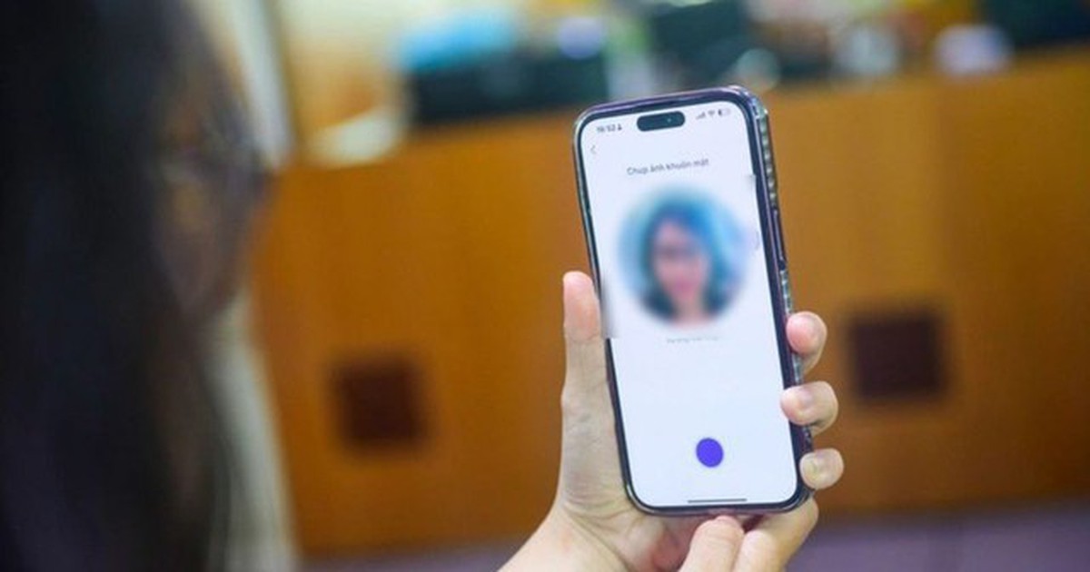 Công an chỉ rõ chiêu lừa đảo sinh trắc học từ camera điện thoại, chiếm đoạt tiền trong tài khoản ngân hàng