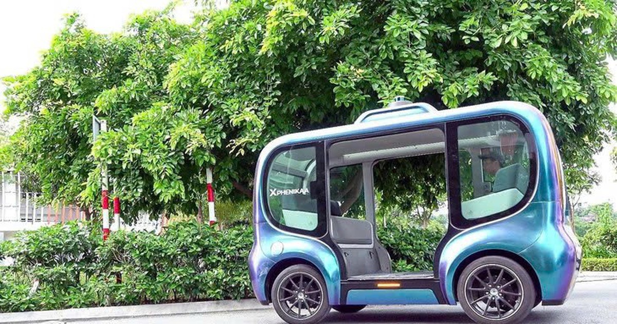 Hà Nội cho phép thử nghiệm xe buýt tự lái, robot taxi, robot giao hàng