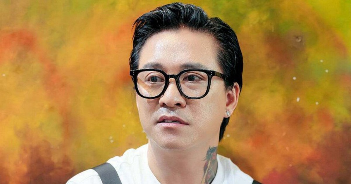 Tuấn Hưng hủy show, test ma túy trước khi mang vợ và 3 con sang Mỹ sống