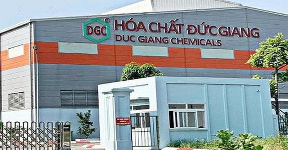 Động thái mới của Hoá chất Đức Giang sau biến cố khởi tố thêm 3 lãnh đạo