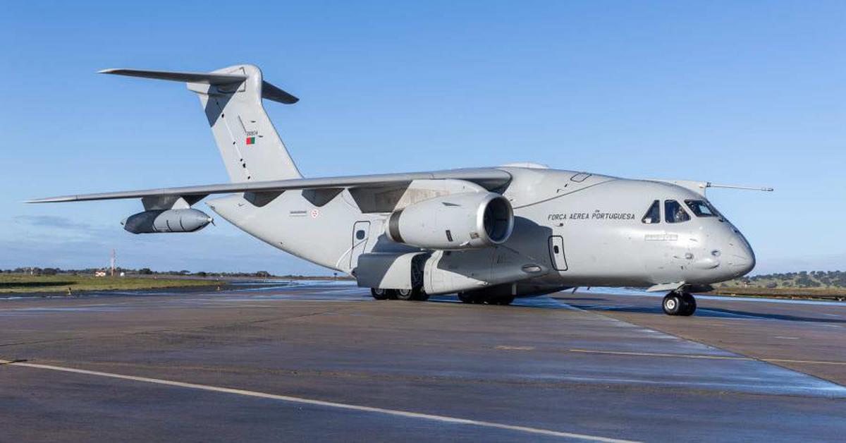 Máy bay vận tải quân sự KC-390 Millennium giành thắng lợi lớn trước A400M Atlas