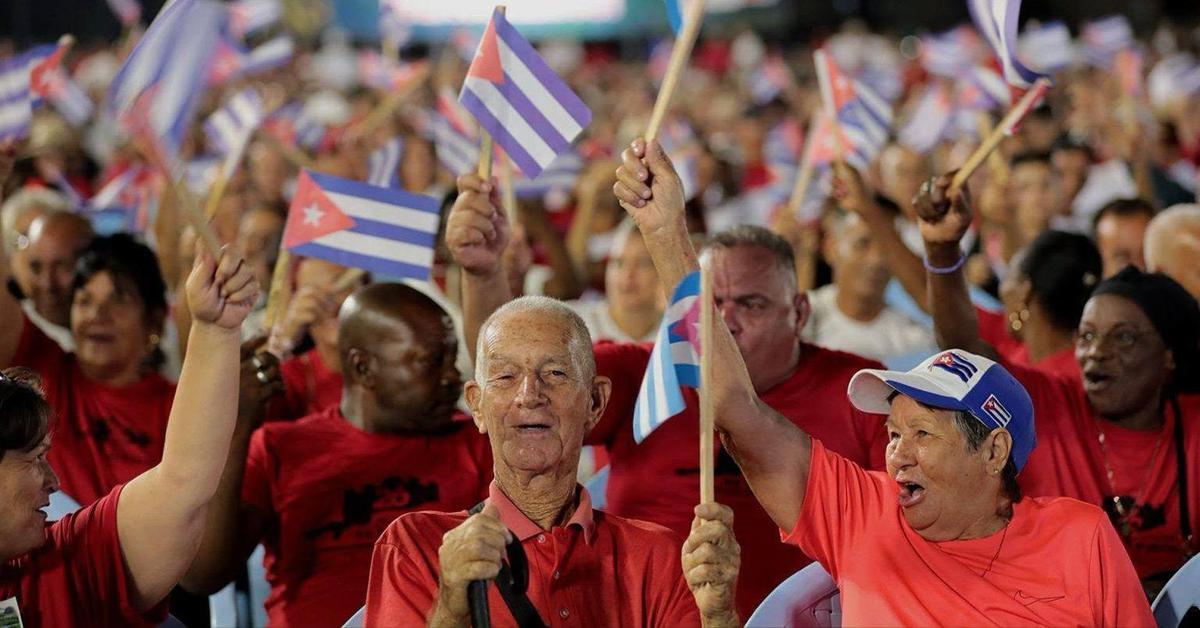 Cuba cắt giảm 92.000 việc làm: Chuyện gì đang diễn ra?