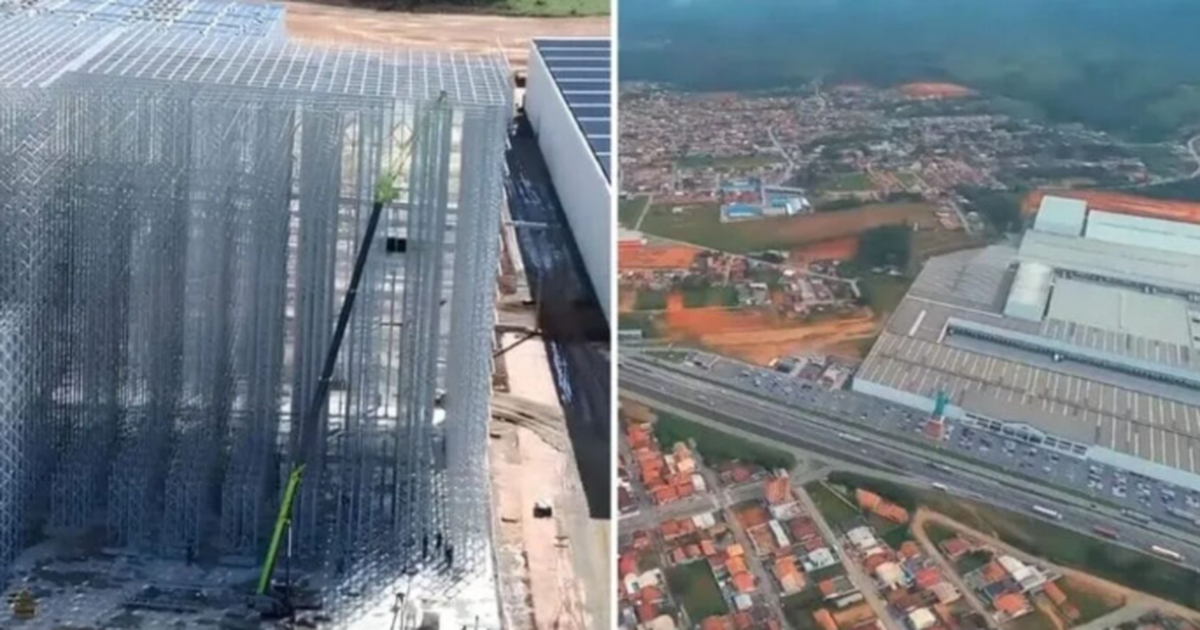 Phát hiện hơn 2.000 tấn thép được gấp rút dựng lên giữa lòng thành phố, siêu công trình rộng 50.000 m² chuẩn bị lộ diện