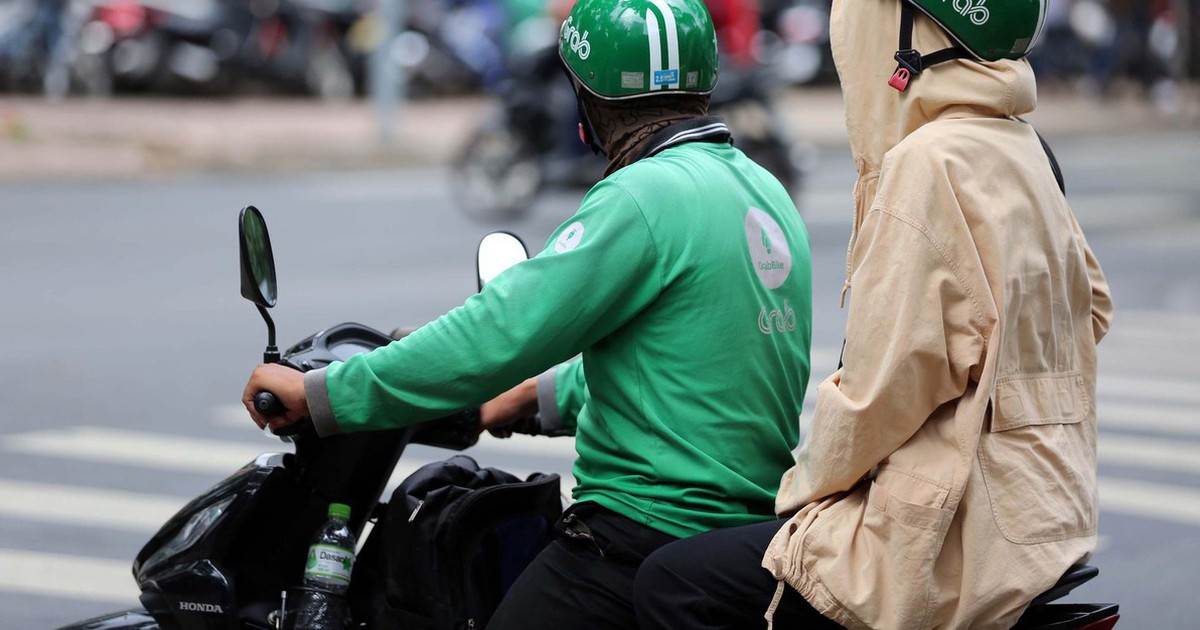 Giữa lúc tài xế Grab rộ lời kêu gọi tắt app 2 ngày, một khoản phí đặc biệt được chú ý: Không cố định, có thể thay đổi theo từng cuốc xe