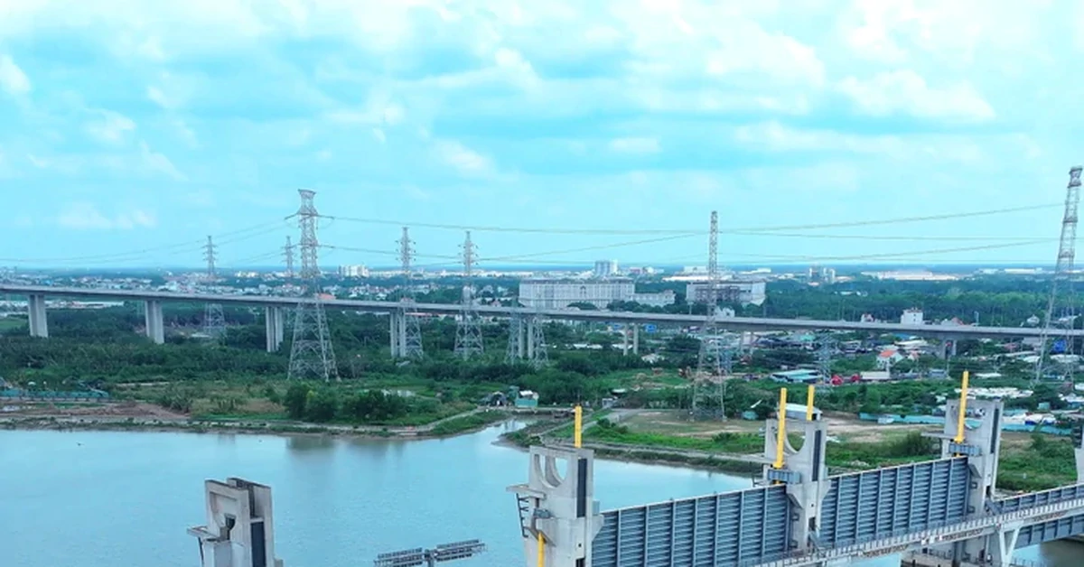Chạy đua hoàn thiện dự án ngăn triều 10.000 tỷ đồng