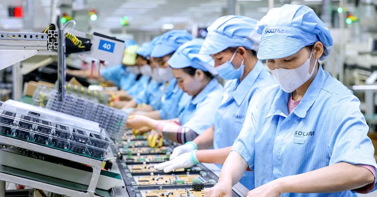 Bộ Nội vụ nói về đề xuất giảm thời giờ làm việc xuống 44 hoặc 40 giờ/tuần