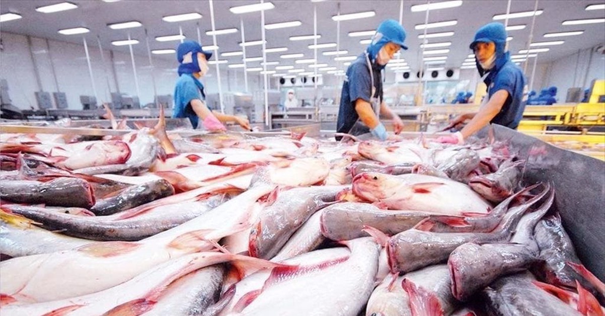 Mặt hàng tỷ đô của Việt Nam gặp ‘cơn bão kép’ t...