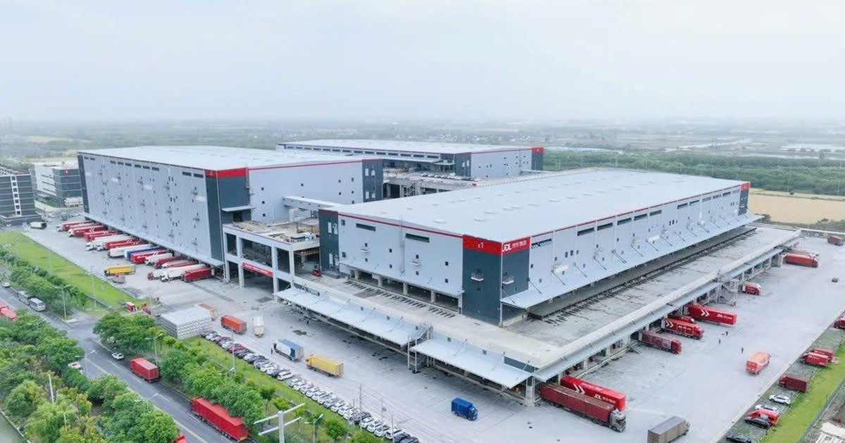 Phát hiện kho hàng khổng lồ 660.000m2 của Trung Quốc sát vách Việt Nam có động thái mới