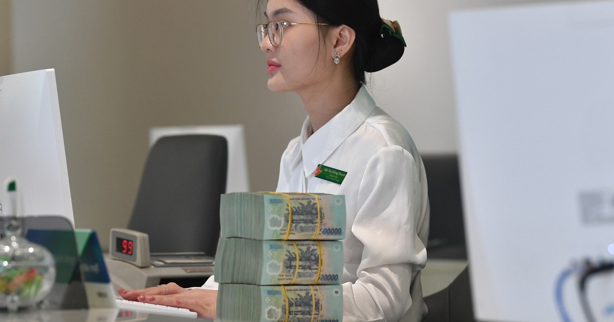 Một ngân hàng lớn sẽ tăng mạnh lãi suất từ 18/9, có kỳ hạn tăng tới 1,7%/năm