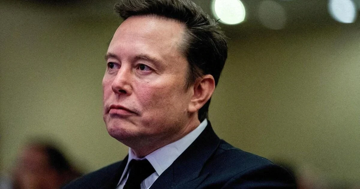 Elon Musk sống ở đâu, sao không ngủ ở nhà?