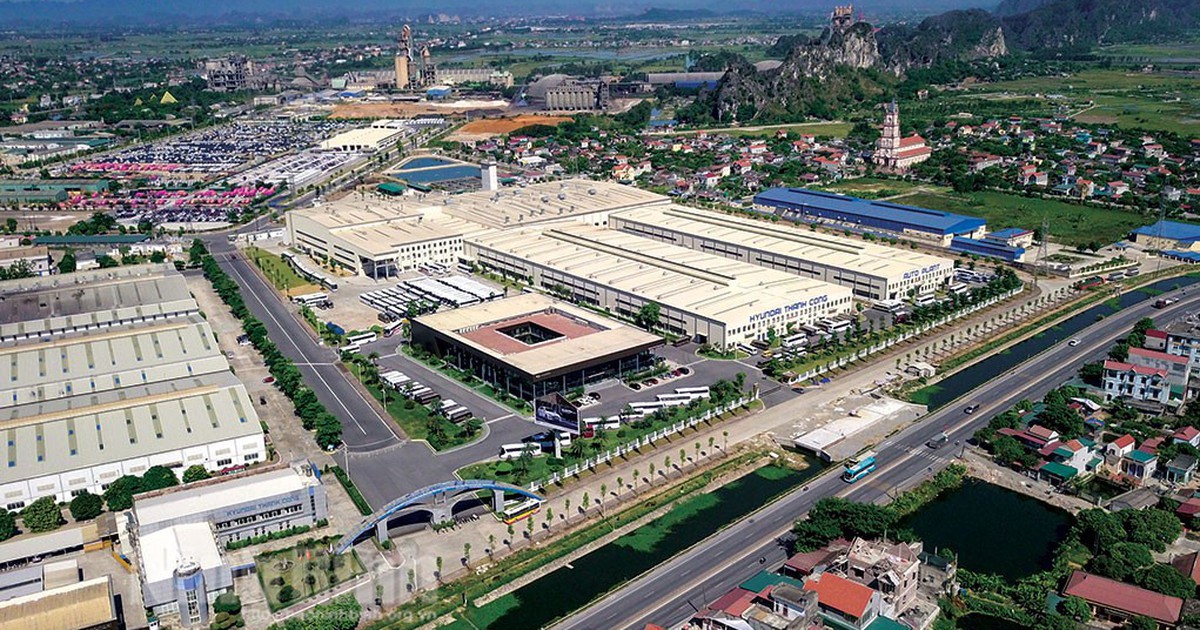 Lãnh đạo cấp cao từ 10 tập đoàn công nghệ hàng đầu thế giới đến tỉnh có quy mô kinh tế gần 14 tỷ USD, công bố kế hoạch mở rộng đầu tư ấn tượng