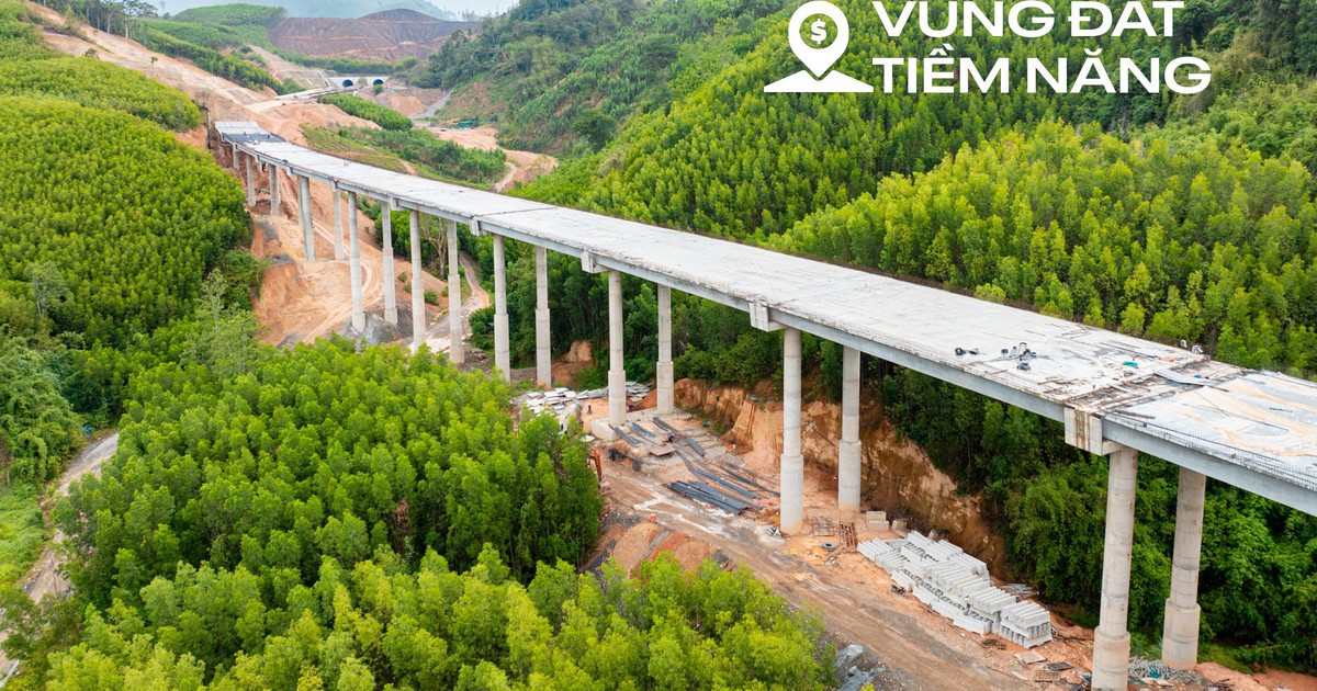 Một đoạn đường chỉ dài 11 km nhưng có đến 10 cây cầu cùng hầm cấp đặc biệt, nhà thầu huy động đến 600 người, quyết thông xe sau 3 tháng nữa