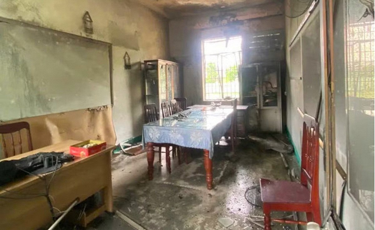 Cháy trường tiểu học, phát hiện Phó Hiệu trưởng tử vong: Người dân nghe thấy tiếng nổ lớn