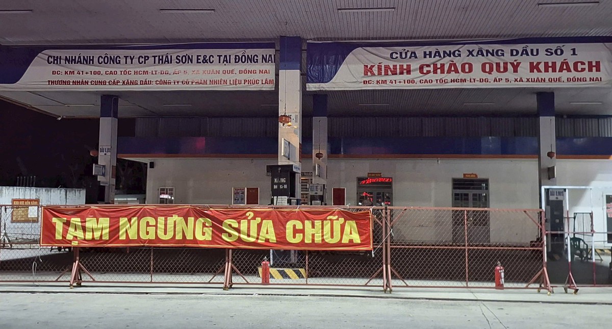 Mua xăng giá "cắt cổ" 45.000 đồng/lít trên cao ...