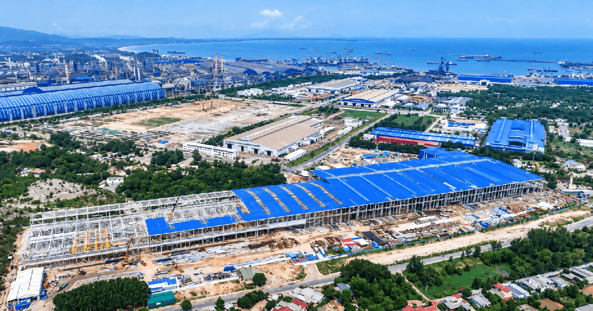 Tỷ phú Trần Đình Long đang cho xây siêu dự án 10.000 tỷ: Đã xong 70%, dùng công nghệ Đức, chuẩn bị tung "vũ khí hạng nặng" dài 100m cho đường sắt cao tốc