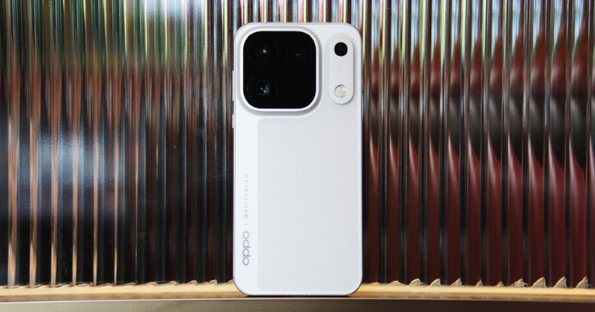 OPPO Find X10 series ra mắt: Cũng có cả bản Pro Max, camera Hasselblad 200MP, chip Dimensity, giá từ 19,5 triệu đồng