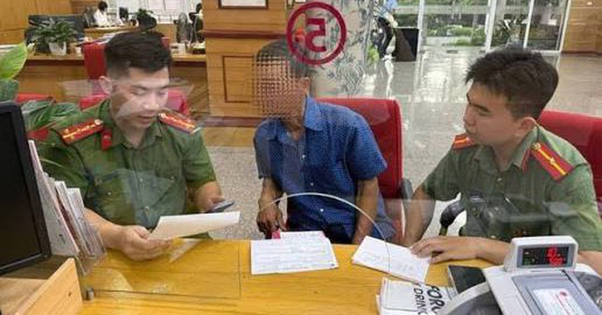 Tất cả người dân có tài khoản ngân hàng chú ý công an sẽ điều tra các giao dịch chuyển tiền bằng công cụ này