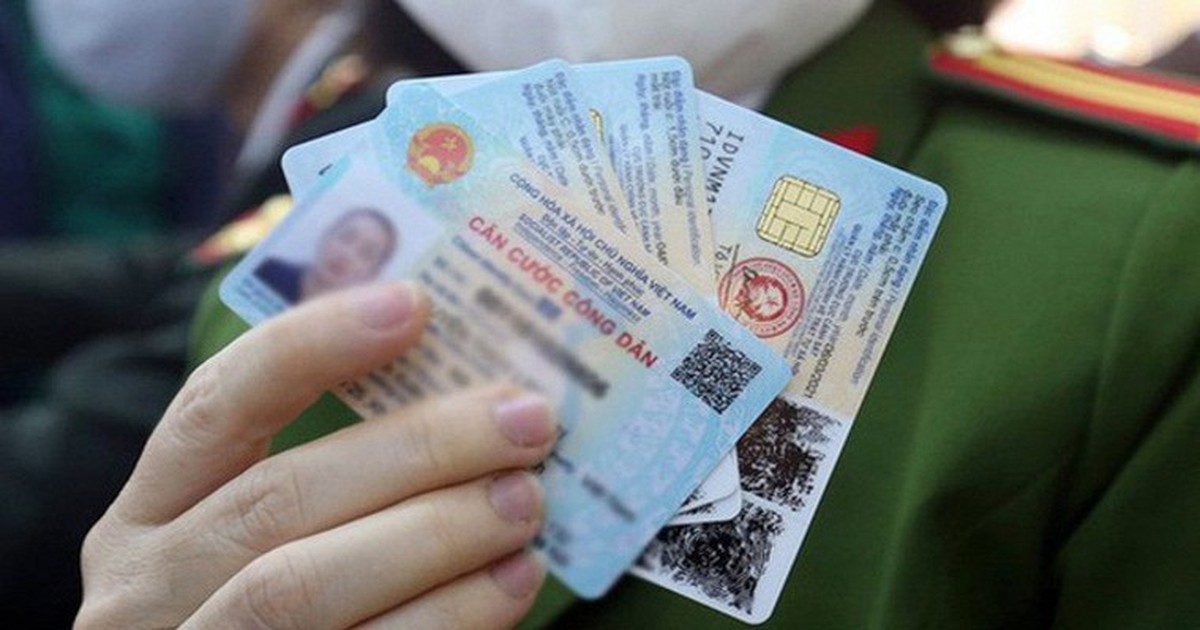 Từ nay đến 31/12/2026: Người sinh vào 3 năm sau buộc phải đổi thẻ căn cước, nếu không sẽ bị "đóng băng" tài khoản ngân hàng