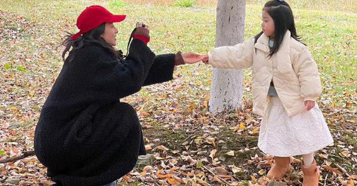Cha mẹ biết "mặc kệ" con sẽ dạy ra những đứa trẻ biết tự đứng lên