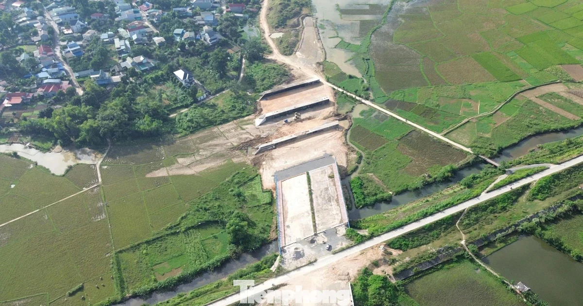 Cận cảnh tuyến đường hơn 4 km ở Phú Thọ thi công 4 năm chưa xong