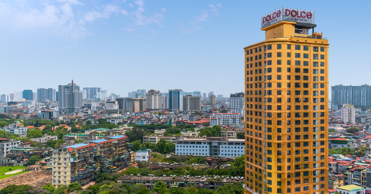 Việt Nam có 1 khách sạn dát vàng 24K từ trong ra ngoài, đặc biệt với món "thịt bò dát vàng" được báo Tây nhắc đến: Từng được đại gia Đường "bia" rao bán 250 triệu USD