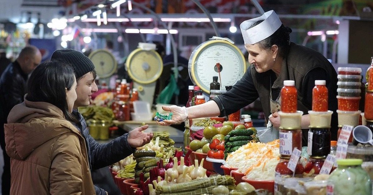 Bất chấp lệnh cấm, vì sao hơn 300 công ty Mỹ vẫn muốn ở Nga?
