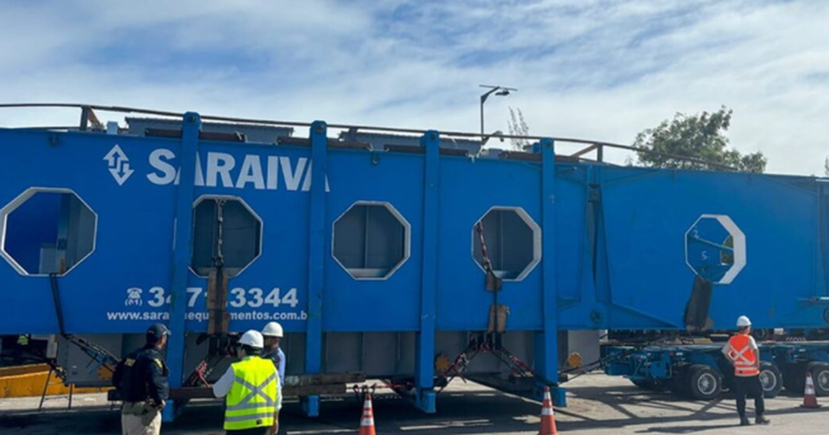 Phát hiện một thiết bị nặng 250 tấn được vận chuyển bằng đoàn xe hộ tống, di chuyển liên tục trong 5 ngày để hoàn thành nhiệm vụ đặc biệt