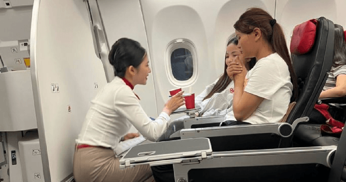 Giữa chuyến bay, nữ hành khách hoảng loạn cầu cứu: 2 nữ bác sĩ và tổ bay cùng làm một việc đặc biệt