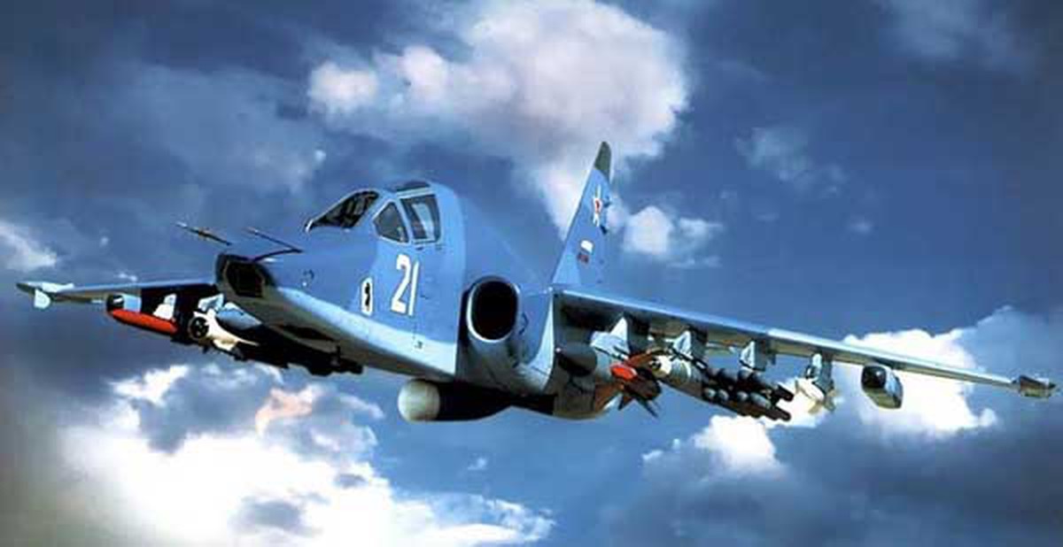 Khám phá sức mạnh oanh tạc cơ Su-39 của Không quân Nga