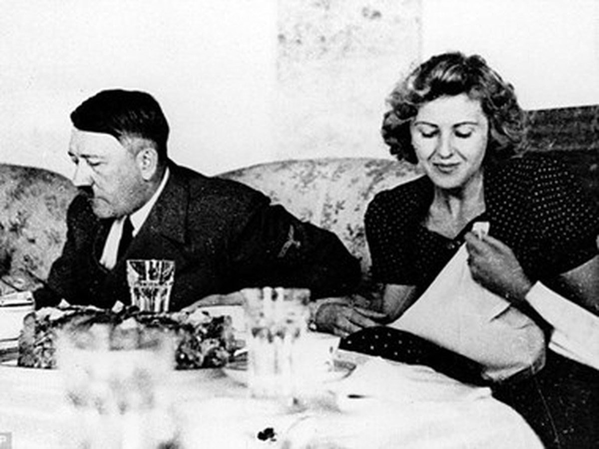 Tiết lộ những giờ phút cuối cùng của trùm phát xít Adolf Hitler