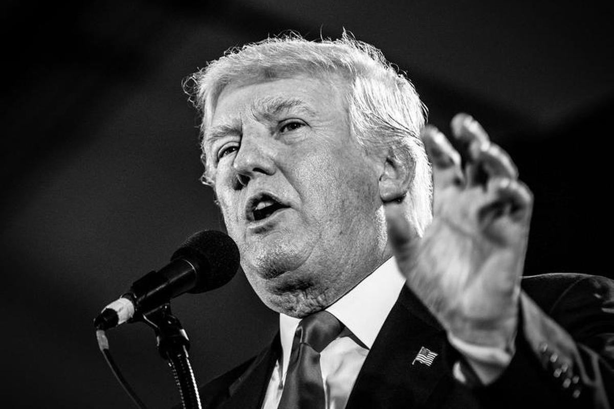 Bộ máy tranh cử luộm thuộm khó tin của Donald Trump