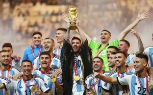 Đại diện Haaland lại gây bão, “réo” tên Real Madrid