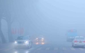 Hà Nội sau một đêm hóa “thành phố trong sương”, nhưng độc hại hơn Sa Pa rất nhiều: Thì ra đây là lý do!