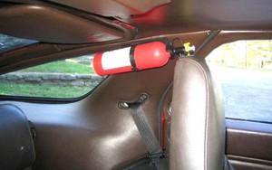 Xe ô tô nào bắt buộc phải có bình chữa cháy?