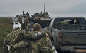 Hồi ức hãi hùng của lính Ukraine trong giờ phút cuối ở Avdiivka: Cả đoàn xe bị pháo binh Nga 'quét sạch'