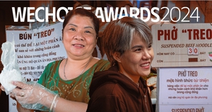 Phở Treo nổi tiếng cạnh Hồ Gươm chính thức ‘bùng nổ’: Vì sao xuất hiện thêm Cà phê Treo? - Ảnh 2.