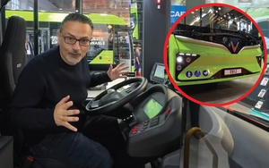 Hà Nội: Cháy lớn tại xưởng sản xuất pin và xe điện trên đường Nguyễn Khoái- Ảnh 2.