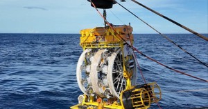 Pin lithium bốc cháy, máy bay Trung Quốc phải hạ cánh khẩn cấp- Ảnh 3.