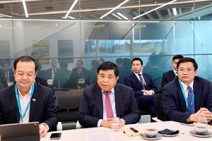 Gặp lãnh đạo DN cung cấp hàng cho Apple, Samsung, Nvidia..., Phó Thủ tướng đề nghị mở trung tâm tại HN