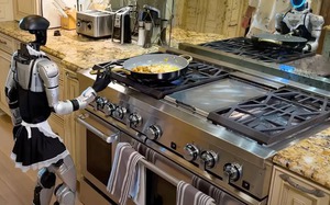 Thử thách robot AI hình người rán trứng trong bếp: Cái kết khiến mạng xã hội 