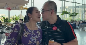 Cao Th&aacute;i Sơn đi Mỹ, n&oacute;i l&iacute; do kh&ocirc;ng sinh th&ecirc;m con - Ảnh 3.