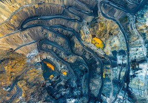 Du khách đổ về làng chài Nhơn Hải 'check in' mùa rêu xanh mướt - Ảnh 6.