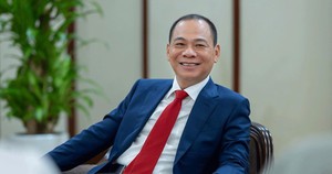 Trong 2 tháng, ông Phạm Nhật Vượng có thêm 2,4 tỷ USD, khi giàu nhất Chủ tịch Vingroup có bao nhiêu tiền? - Ảnh 2.