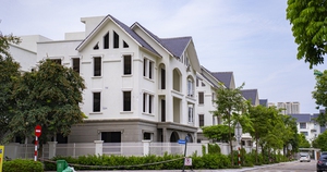 Gần 100 to&agrave; chung cư đua nhau mọc ven đại lộ d&agrave;i nhất Việt Nam, lượng b&aacute;n căn hộ cao bậc nhất H&agrave; Nội - Ảnh 14.