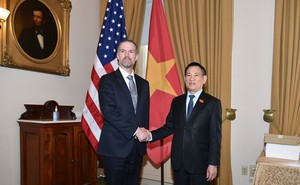 Mỹ giải thích lý do hoãn áp thuế đối ứng cho Việt Nam và loạt đối tác trong vòng 90 ngày - Ảnh 2.
