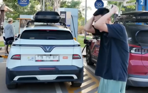 Giá xe máy cũng rò đáy: Hãng Nhật đang 'cắt giá' vài chục triệu, có xe vài trăm triệu, tặng quà đắt tiền - Ảnh 4.