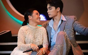 "Nữ hoàng nhạc nhẹ Sài Gòn" thông báo ly hôn ở tuổi 60 - Ảnh 4.